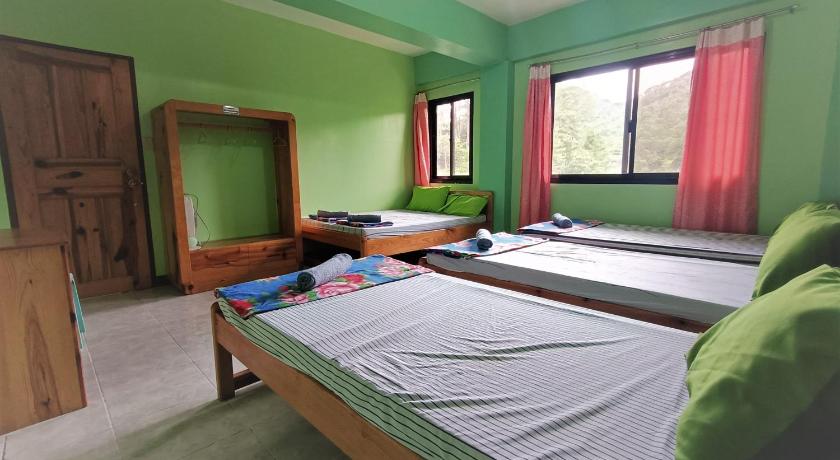 Image of Standard Family Room 0