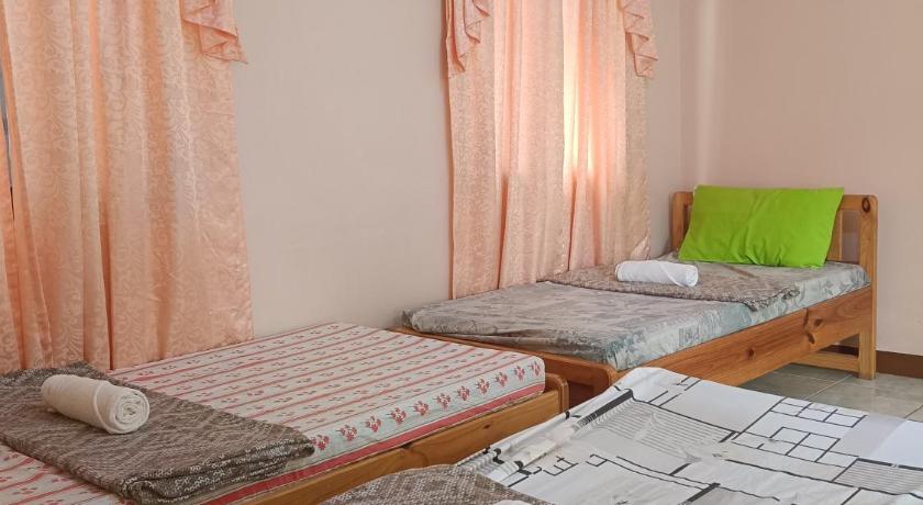 Image of 6-Bed Mixed Dormitory Room 10