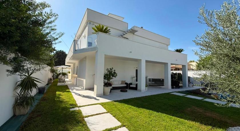 THE WHITEHOUSE LUXURY Apartments- B&B