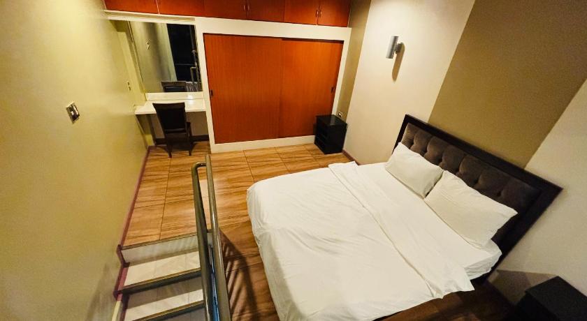 Noorway Hotel and Residences - image 20