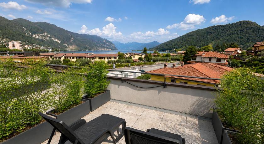 Lake & More Suite Hotel