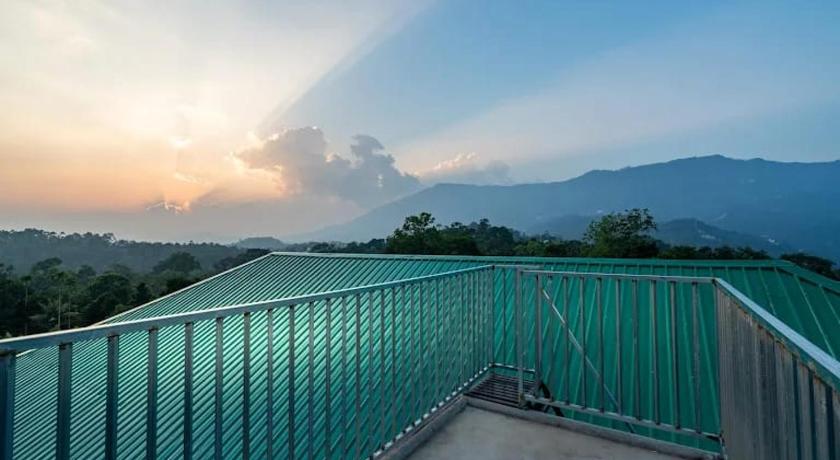 MUNNAR SUMMER CASTLE - image 6