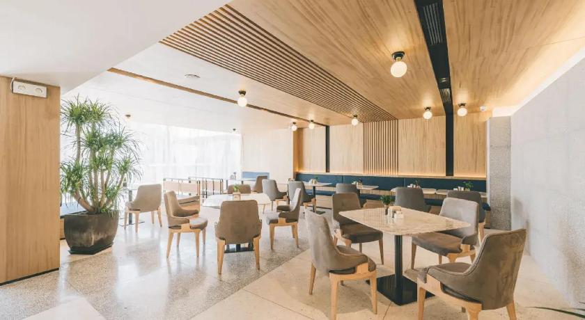 Atour Hotel Xiamen Convention and Exhibition Center Sea View Villa - image 27