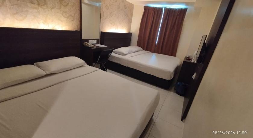 The Regency Garden Hotel - image 38
