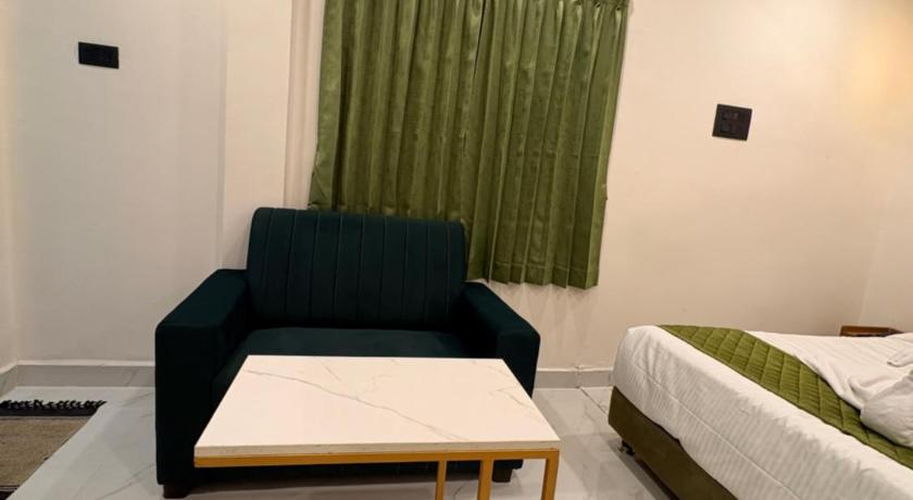 Hotel Dhanwik - image 7