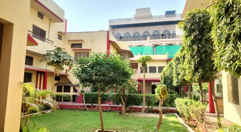 Singh Guest House - image 15