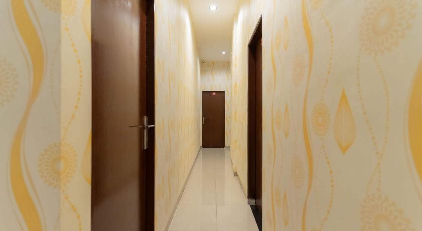 RedDoorz Plus @ Jalan Letda Sujono Medan 2 - image 12