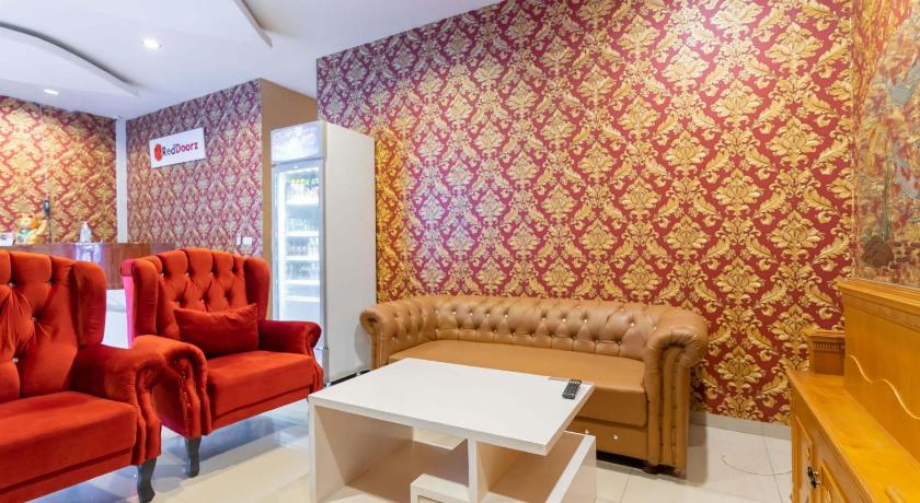 RedDoorz Plus @ Jalan Letda Sujono Medan 2 - image 5