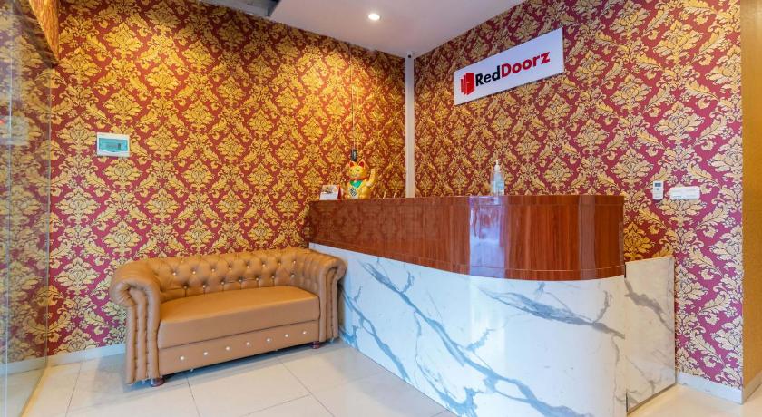 RedDoorz Plus @ Jalan Letda Sujono Medan 2 - image 4