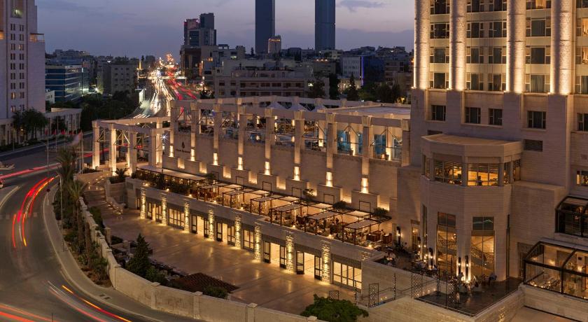 Four Seasons Hotel Amman - image 9