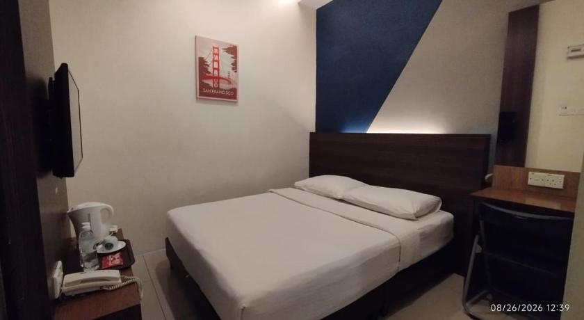 The Regency Garden Hotel - image 46