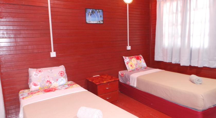 Image of Deluxe Double or Twin Room with Sea View 4