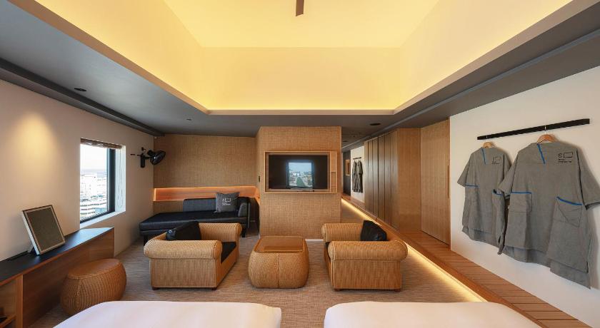 Image of Premier twin with sauna nonsmoking 1