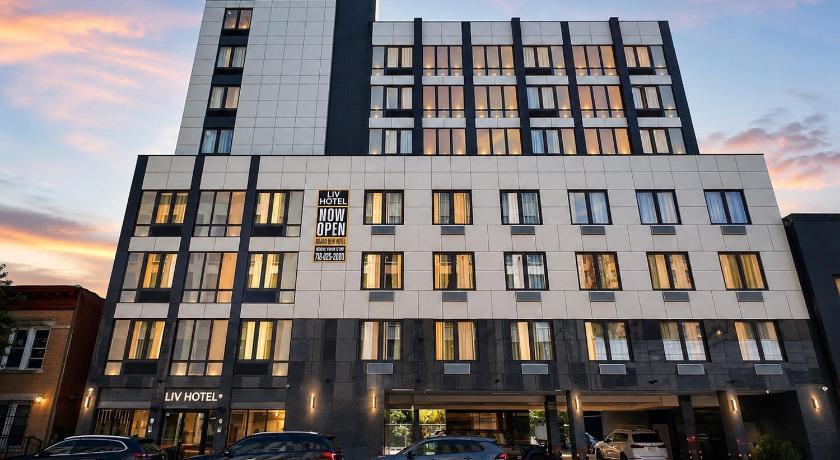 LIV Hotel Bronx - image 9