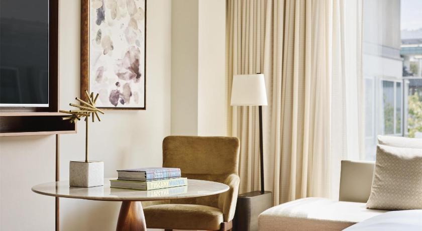 Image of 1 King Bed - High Floor 4