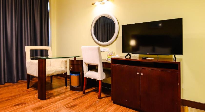 Image of Junior Suite 9