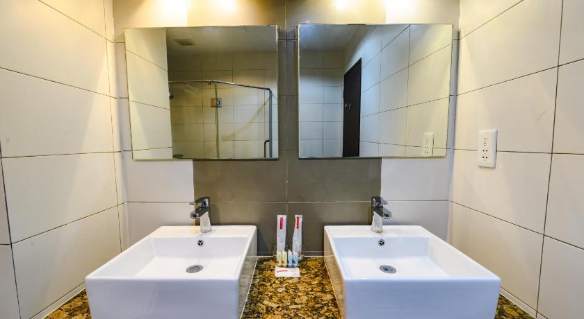 Image of Junior Suite 7