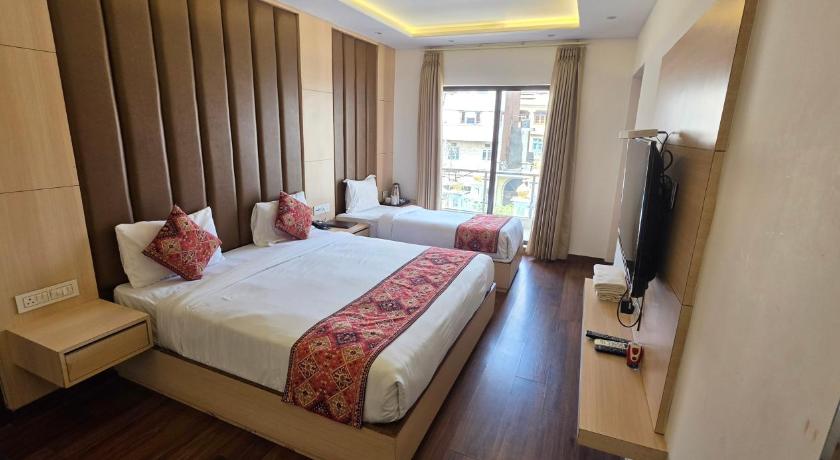 Hotel Exotic Near Golden Temple - image 2