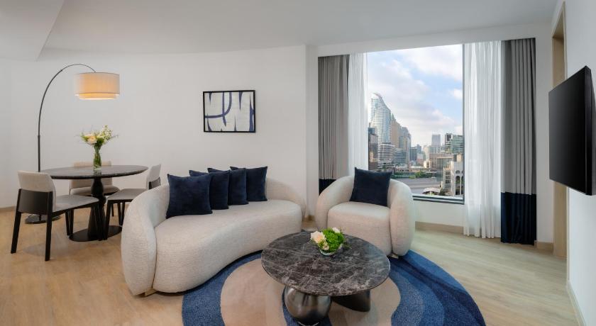 Image of Executive Suite King 5