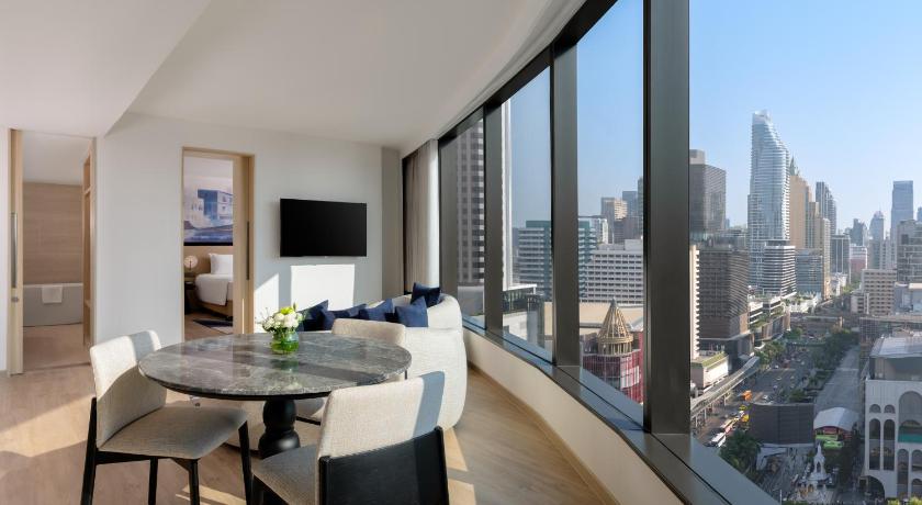 Image of Executive Suite King 6