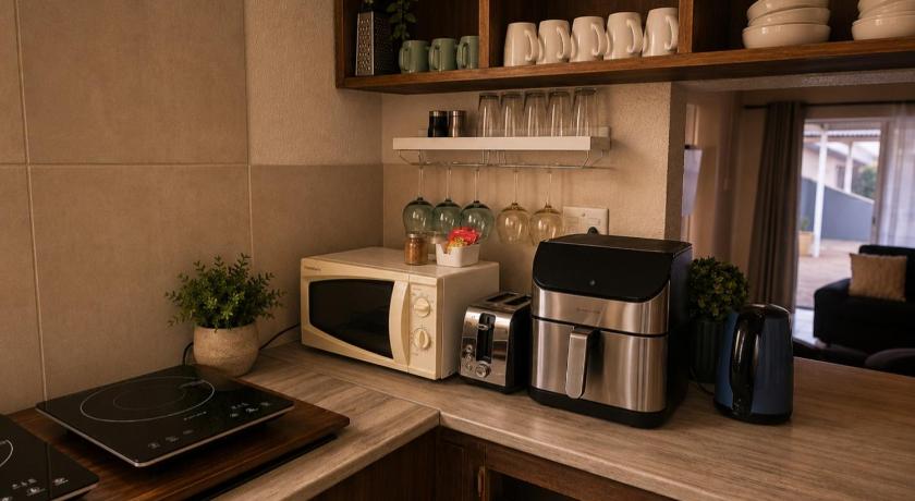 Angels Haven Guest House - image 6