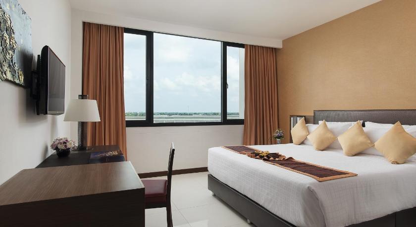 Image of Deluxe Room 6