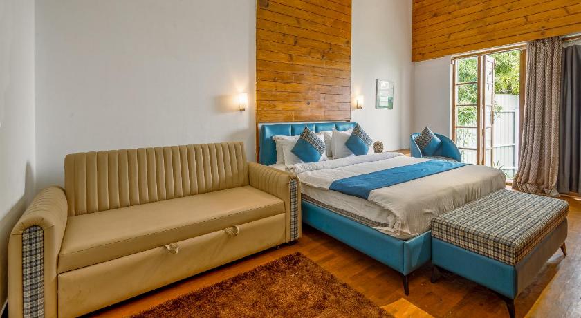Comfort - Queen Bedroom