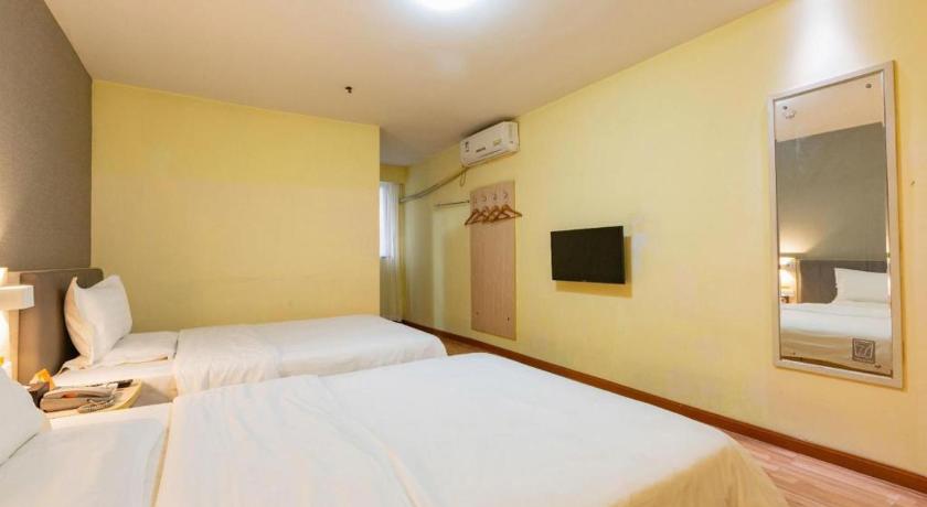7 Days Inn Wuhan Hanzheng Street Shengli Road Metro Station - image 31