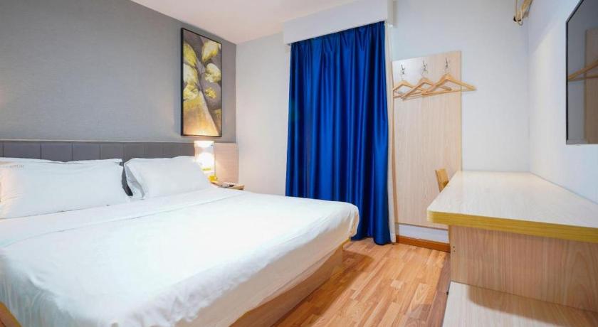 7 Days Inn Wuhan Hanzheng Street Shengli Road Metro Station - image 2