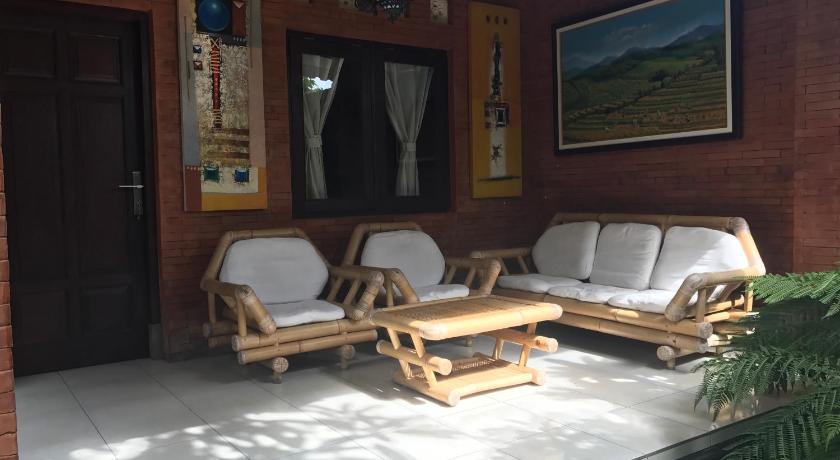 Santana Bali Home stay photo