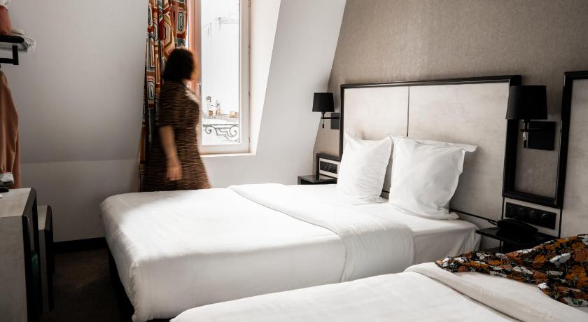 Image of Triple Room (3 Adults) 1