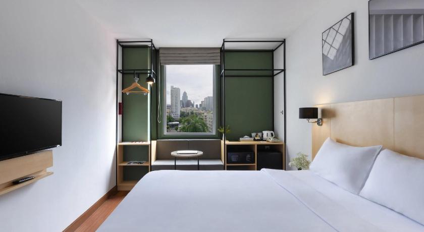 Image of Superior Room 1 Queen Bed 0