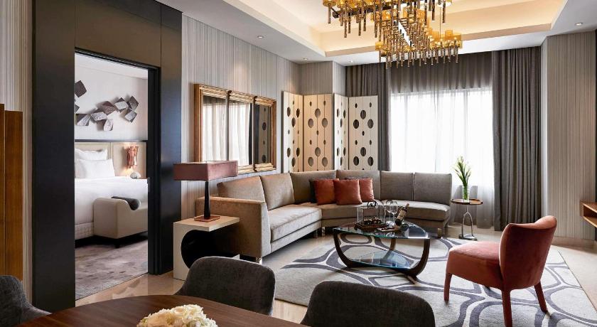 Bilde av Accent Suite with One King Bed and Two Single Beds - Lounge Access 0