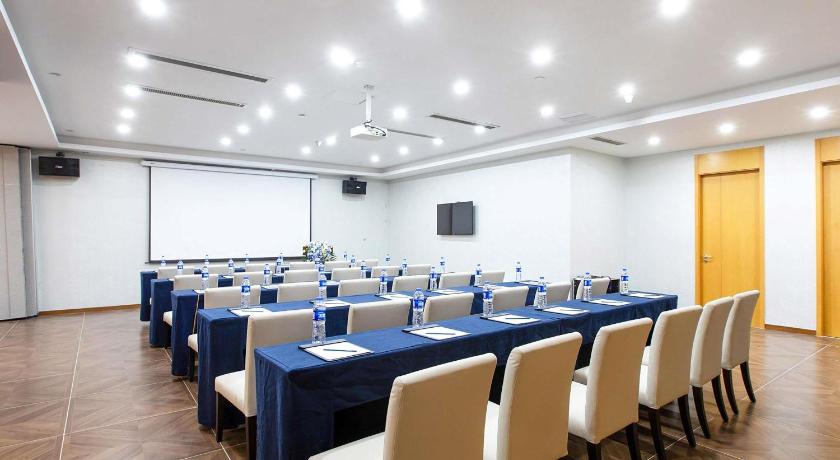 Novotel Nanjing Central Suning - image 30