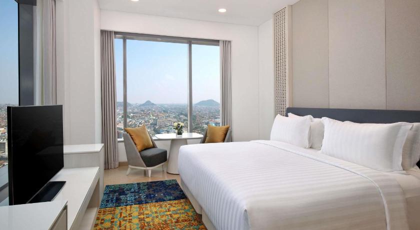 Image of Junior King Suite 1