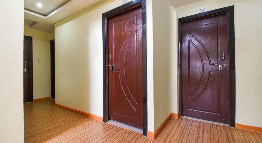 Hotel O Swastik - image 5