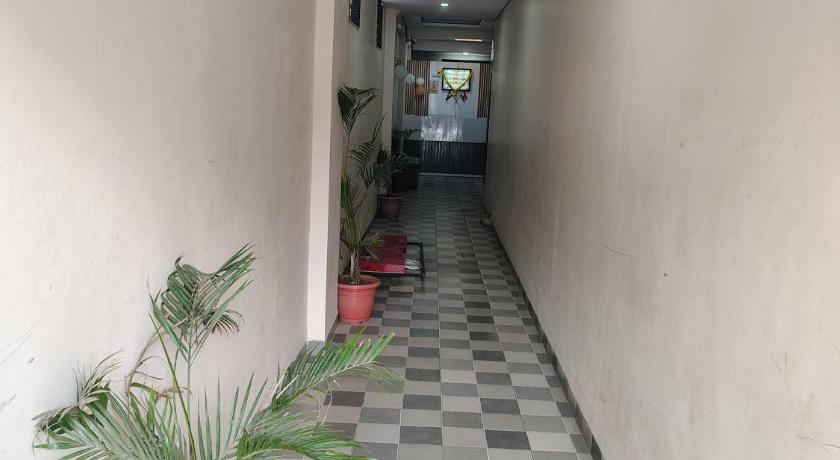 Hotel Pratham Inn - image 13