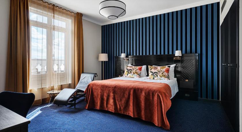 Image of Suite 1
