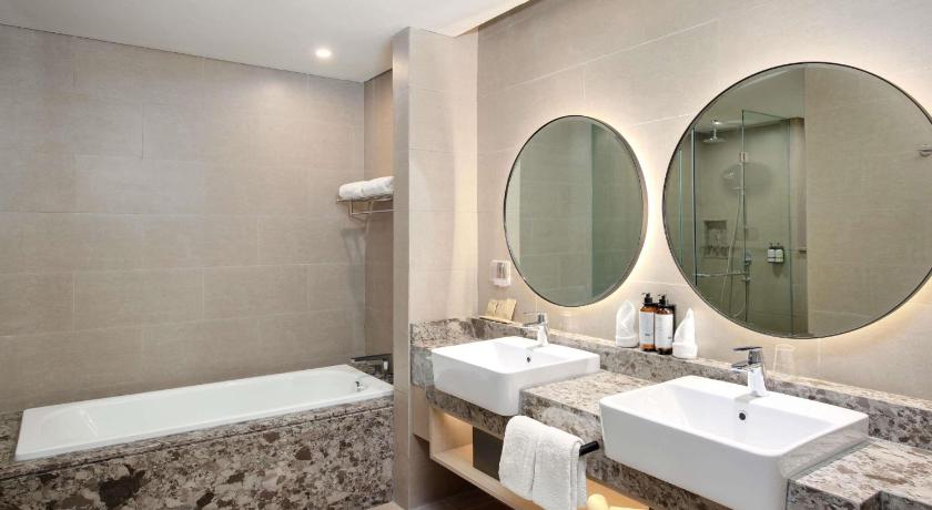 Imatge de Executive Suite with 1 king size bed 10
