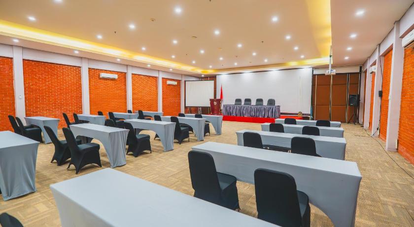 Bedrock Hotel Kuta - image 29