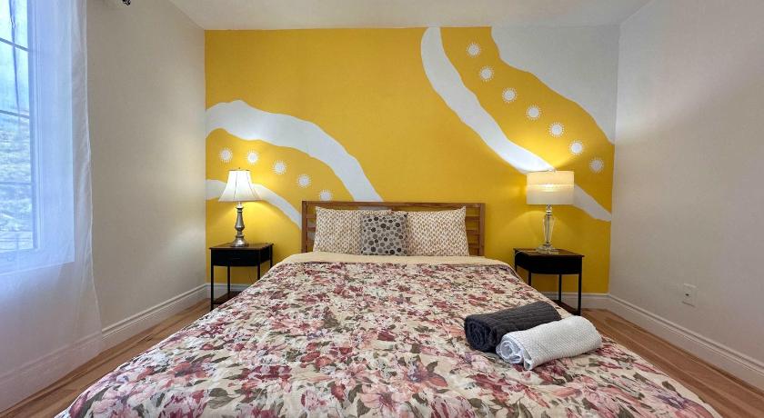 Foto di Bright Private Room in Large Home in Port Colborne - Prenotazione scontata Agoda