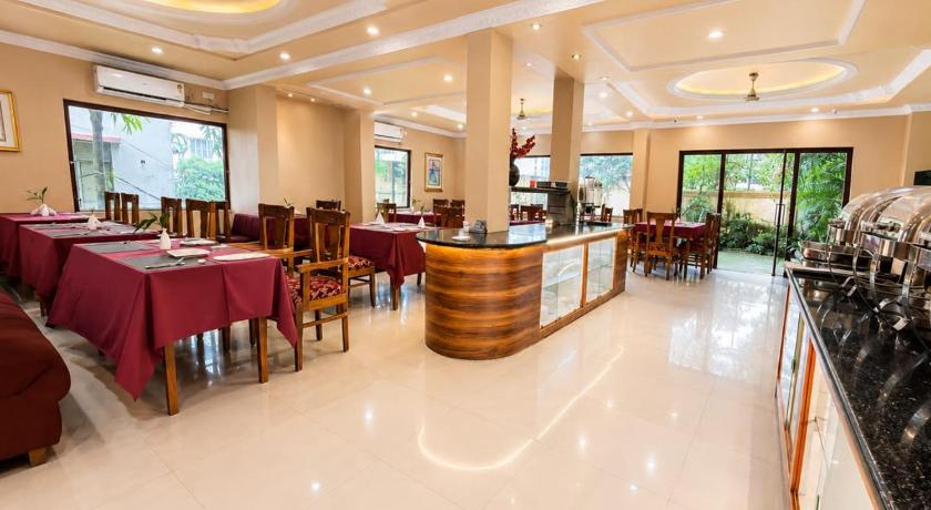 The Orchid Hotel - image 5
