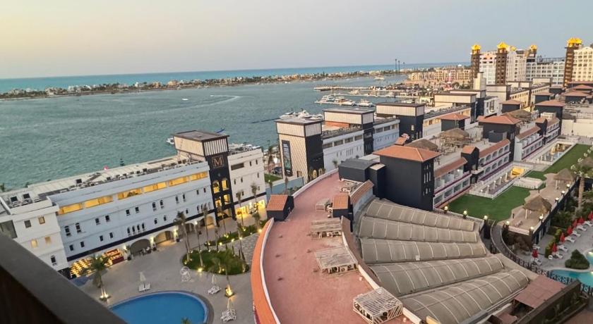 sea view apartment in Porto Marina hotel tower