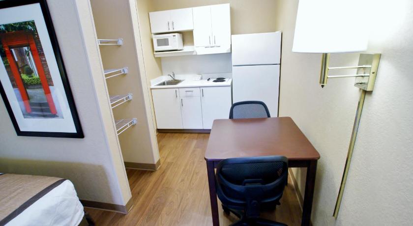 Extended Stay America Suites - Bakersfield - California Avenue