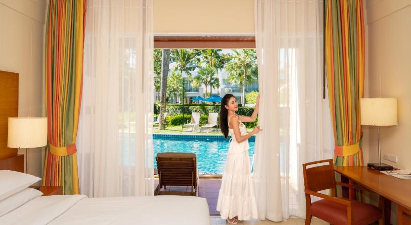 Image of Guest Room, 2 Double, Sofa Bed, Poolside View, Large Lagoon Access 1