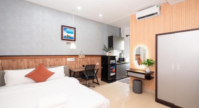 Linh Hotel and Apartment near beach - image 6