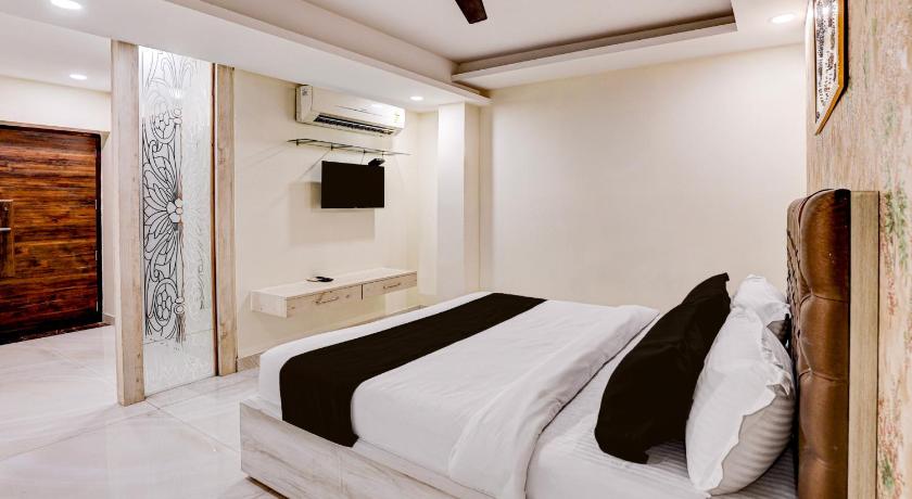 Townhouse OAK The Hotel Square Villa - image 40