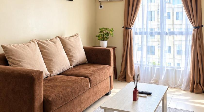 Stylish Condo in IT Park - image 2