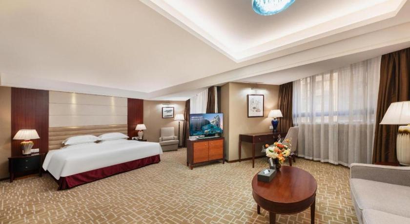 Century Plaza Hotel - image 9