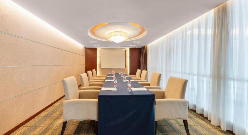 Century Plaza Hotel - image 25